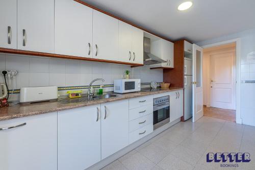 Premium 3BR w Seaviews Close to Port By Better Bookings photo 26