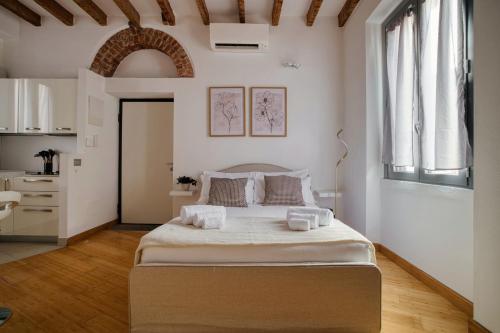 Navigli Modern Studio in Design Area by Stay Mastery