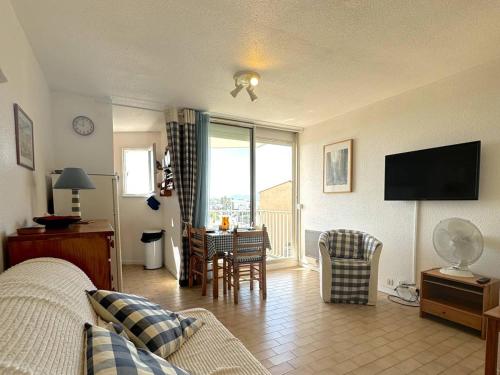 Studio à 50 m de la plage avec parking privé - FR-1-529-78