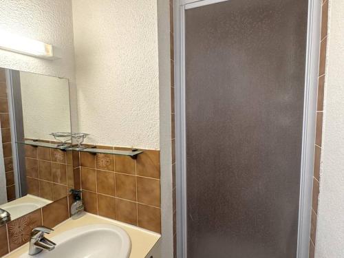 Studio à 50 m de la plage avec parking privé - FR-1-529-78