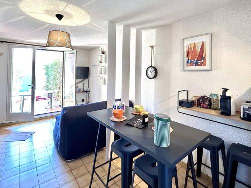 Maisonnette climatisée à 2 min de la plage avec terrasse et parking privatif - FR-1-529-283