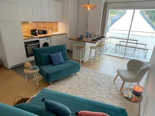 Appartement neuf avec terrasse à Le Palais - FR-1-418-271