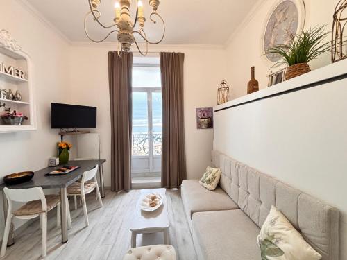 Studio 2 personnes avec Wi-Fi, résidence avec piscine