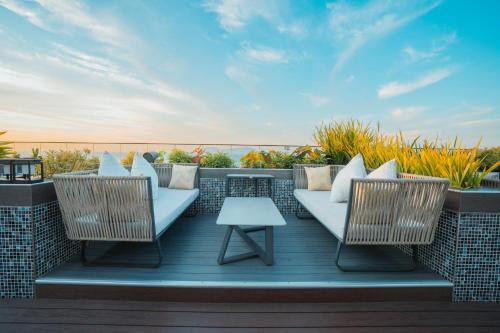 Palm Springs Hotel Dili