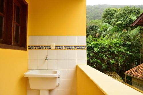 A bathroom at Apartamentos Villa Porto do Sol