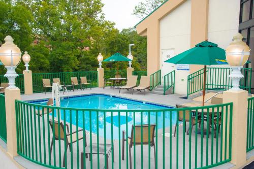 Gallery image of Pigeon River Inn in Pigeon Forge