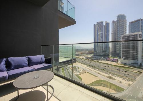 Chic Studio Apartment Binghatti Canal Business Bay