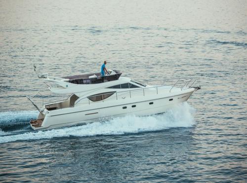 Ferretti 460
