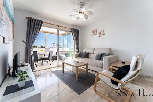 Seaview Retreat Apartment with Pool 2