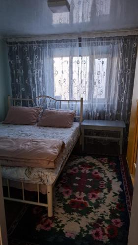 Llit o llits en una habitació de Kit -Kat