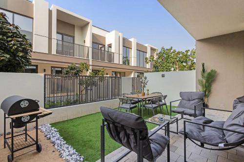 Silkhaus Vacation Homes Spacious 3BDR & Maid Tilal Al Ghaf