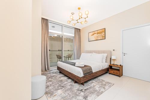 Escape 24 Stylish 1BR in Artesia, Pool & Gym, Damac Hills