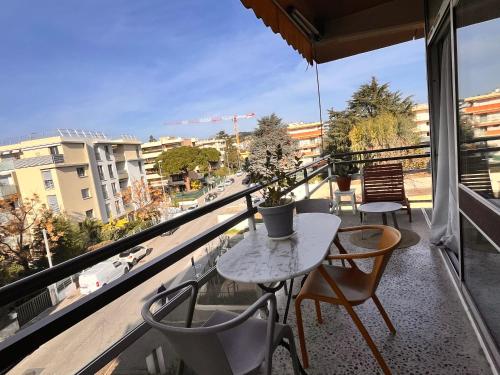 Heliotel Marine Studio 30m2 très lumineux avec terrasse 17m2 au 3eme étage