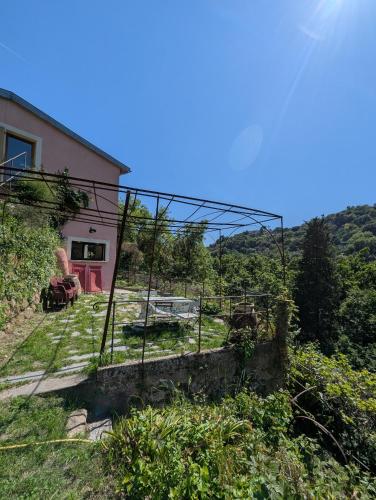 Maison de famille entre mer & collines - Charme, citronniers et tranquillité - accès marche et sentier 3 min