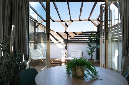 Victoria Serenity Penthouse