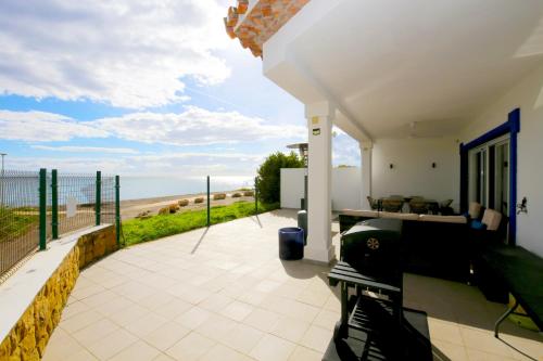 Estepona West Beachfront Townhouse MARRAKESH