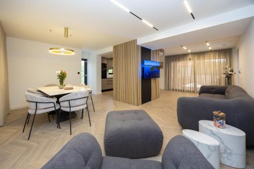 Villa Roma Sauna and Hydrotherapy Pool
