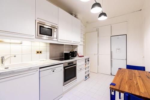 GuestReady - Charming Retreat in the 11th Arr.
