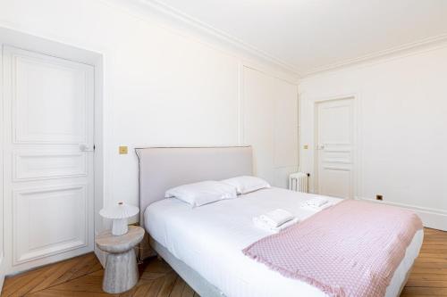 GuestReady - Charming Retreat in the 11th Arr.