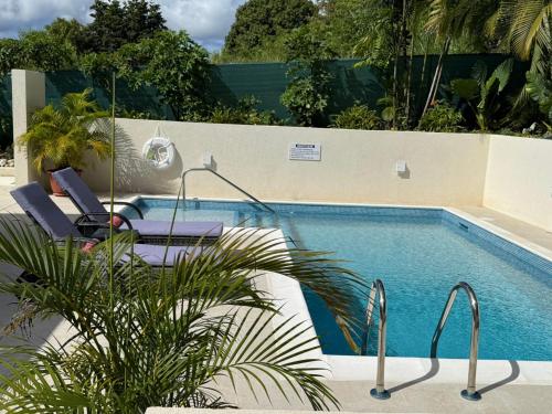 Piscina a Jacks Place - by ZenBreak o a prop