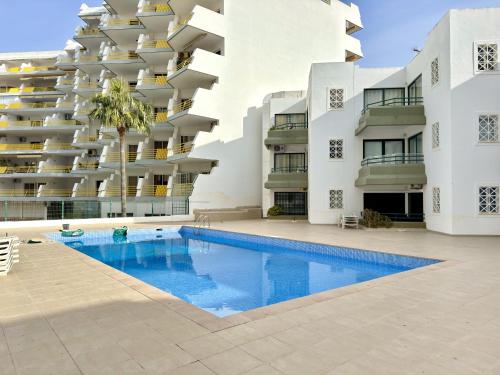 Vilamoura Central Beach 1 With Pool by Homing