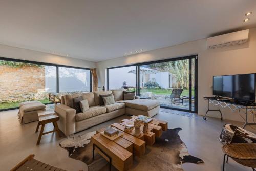189 - Charming Garden Villa in the Heart of Cascais