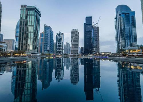 403,1 BHK lake View, V3 tower, JLT Royal Montania