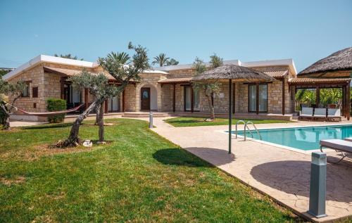 Villa Laguna by Villa Select