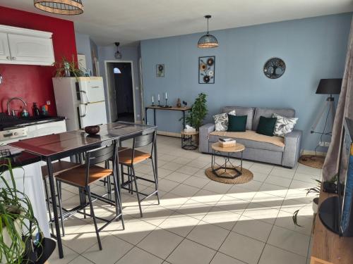 Maison chaleureuse au calme