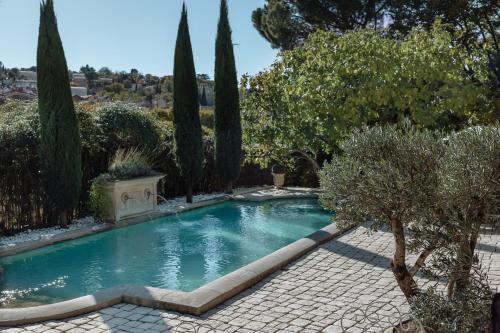 Piscina a La Madone o a prop