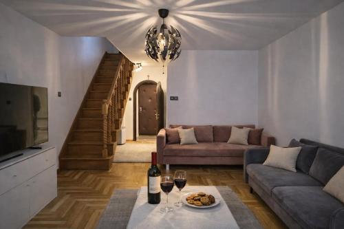 Chill Apartment with Jacuzzi