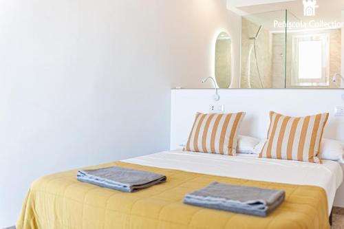 Sea-Castle View 2BR Flat - AC, Wi-Fi, Parking
