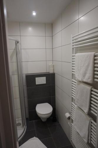 Salle de bains dans l'établissement Gösserhof