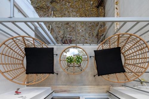 Modern 2 BR 2 BA near Acropolis and Plaka
