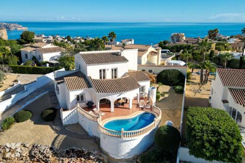 Villa Hemar by Abahana Villas