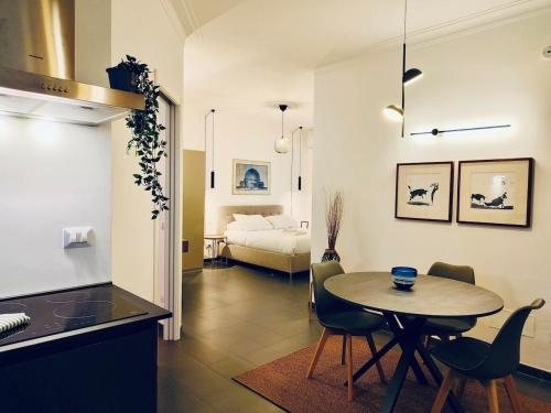 HC - Appio Skyline Petit Attic