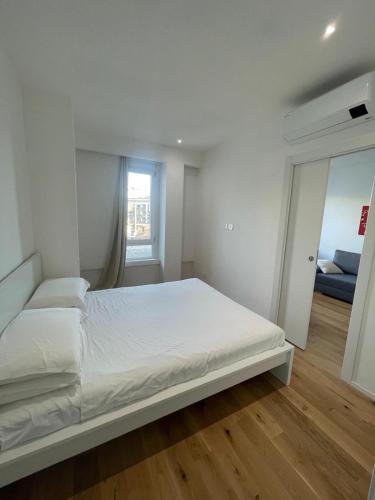 Valbrona Apartments Milano