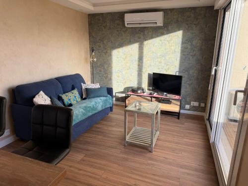 Comfortable apartment with sea view