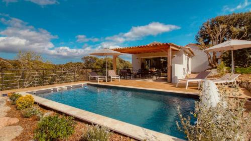 Villa With Pool Between Porto-Vecchio And Bonifacio
