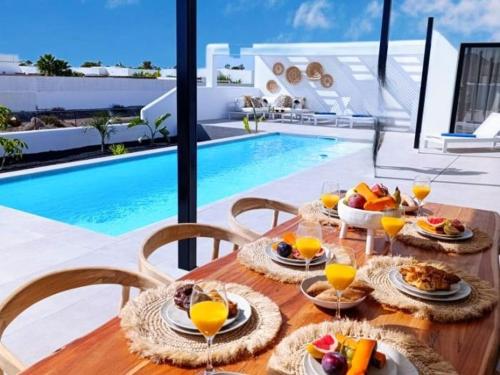Private Villa with Heated Pool in Playa Blanca 1 - Lanzarote