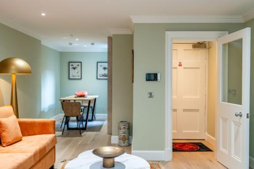 Dragon Suites Luxury Apartments at Rutland Square photo 39