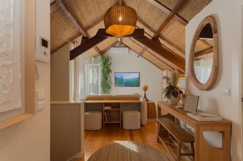 The Terraced Loft - Boho Elegance in Porto