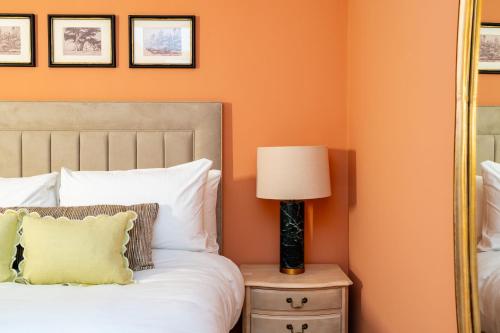 Dragon Suites Luxury Apartments at Rutland Square photo 48