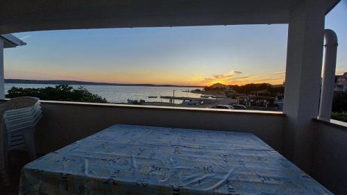 Apartment in Kustici with sea view, balcony, air conditioning, WiFi (3597-1)