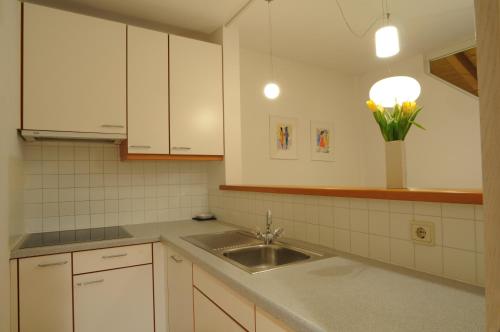 Dapur atau dapur kecil di Apartment Nidus
