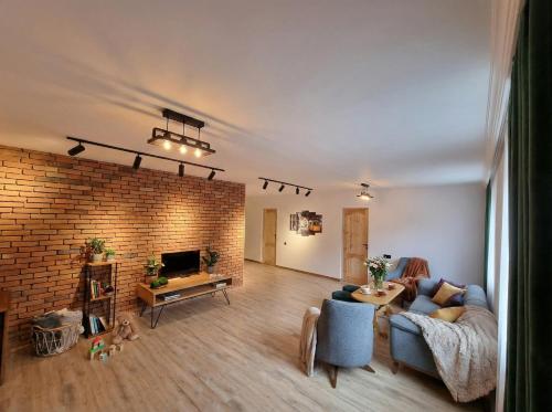 Relax and Recharje, entire home , дом целиком,designed by Khi