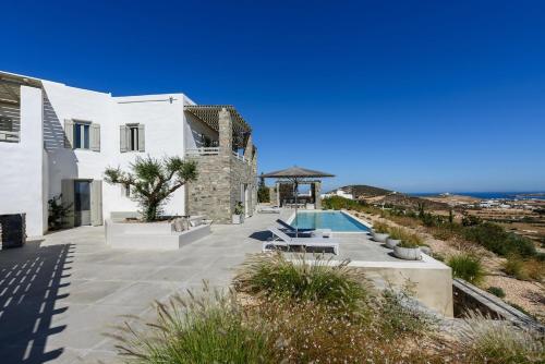 Villa Atlas, in the outskirts of Naousa