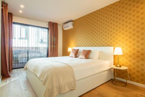 Golden Comfort CasaBela 7 Star by LovelyStay