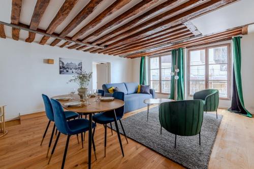 Appartement familial au Centre de Paris