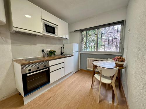 Bright and spacious studio near the center